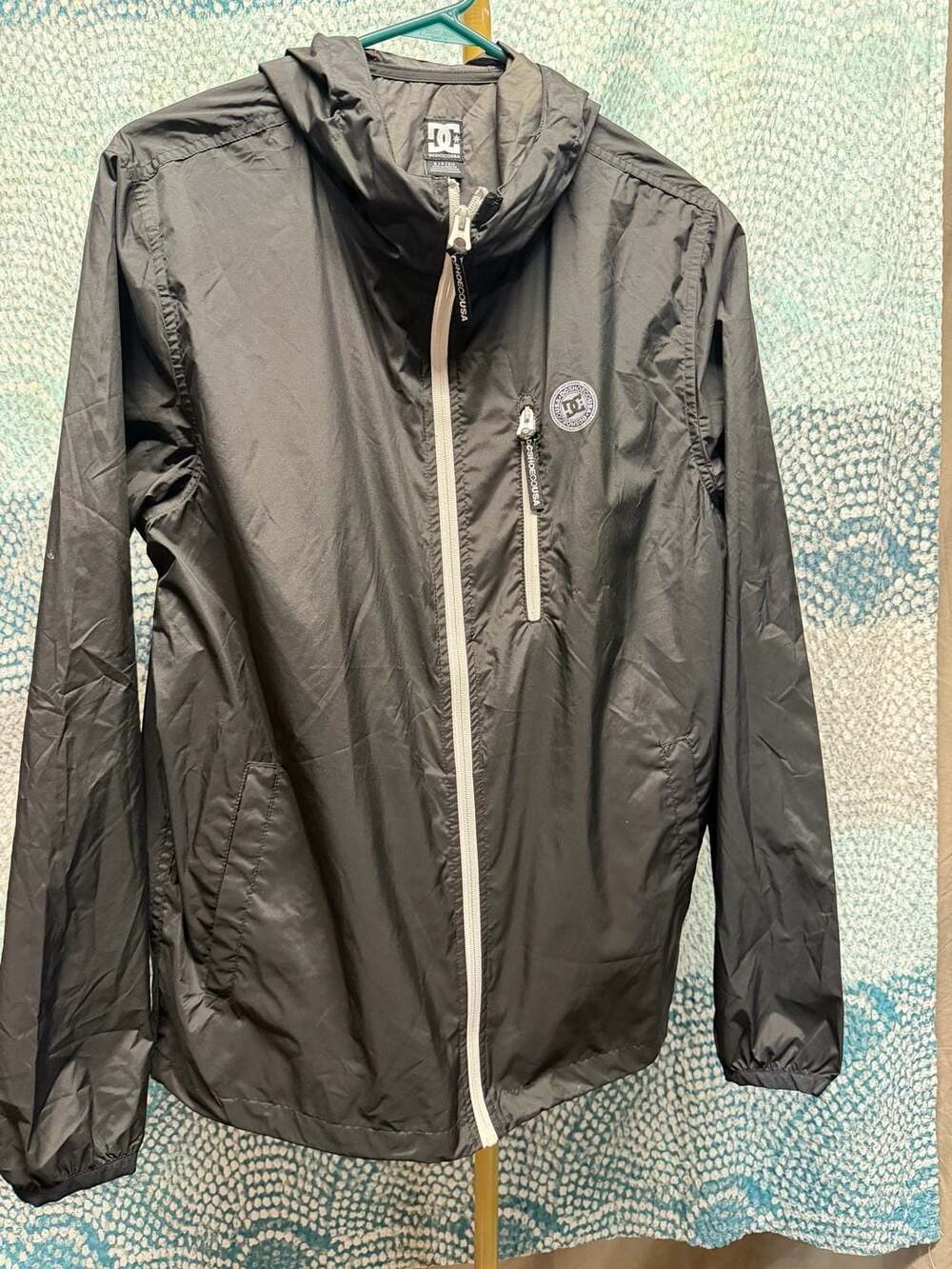 DC Shoes Dagup Packable Water-Resistant Windbreaker Jacket